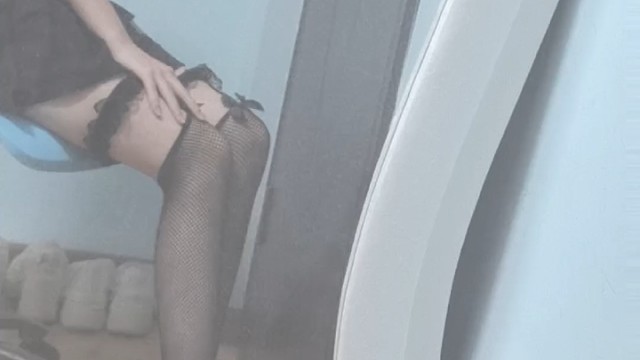 委屈就像吞进玻璃碎片满口鲜血却吐不出来。