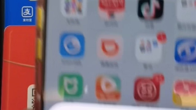 碰一碰收款码牌0%费率0%费率
（支持微信/支付宝/云闪付/花呗）
个人注册，单笔最高10万，秒到