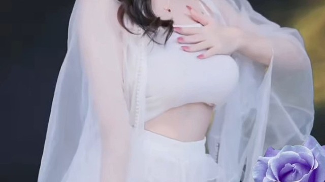 颜值美女性感舞蹈