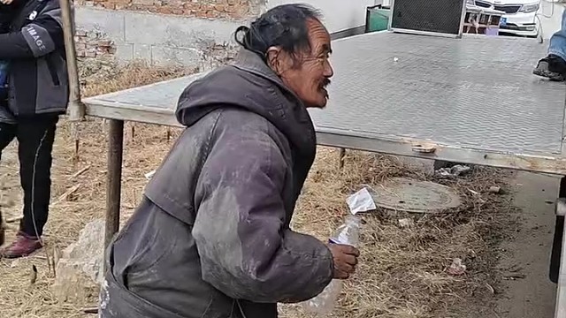 台上是生计，台下才是生活[捂脸]