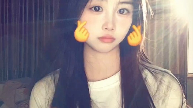 也是和丁禹兮拍上了