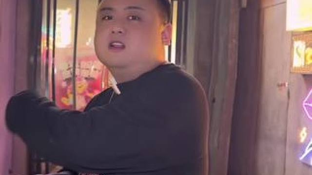 春丽又搞这一分钱喝酒的活动？不让其他酒馆活了？ 九零后在这里都老了？05后都出来夜生活了？#湘潭 #