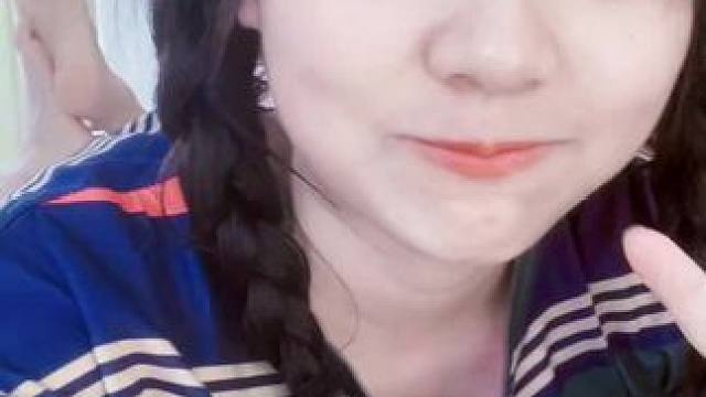 看到你漂亮的眼睛能一直笑 也算幸福快乐的一种～#变装 #治愈系笑容 #活泼开朗的小姑娘 #爱笑的女孩