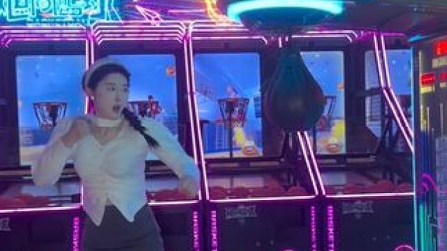 如果这是你女朋友 你下班几点回家？ #腼腆害羞内向社恐文静小女生 #散打 #拳击 #格斗 #反差