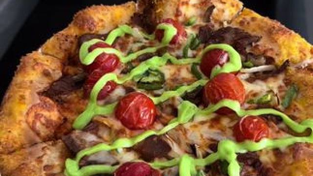 必胜客149.9的圣诞约会套餐来啦#必胜客 #必胜客10寸手作薄底披萨 #底薄料更多#圣诞奇幻之夜 