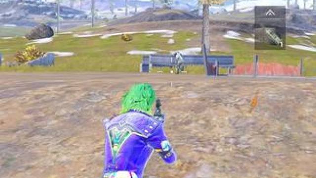 不敢玩卧底了！开局脸上刷全装！ #和平精英地铁逃生  #地铁逃生冰雪危途 #和平精英雪战到底 #和平