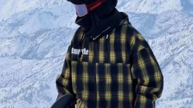 明天顶门见～#轻装滑 #滑雪大神支个招 #滑雪教练 #八字刻平 #一起滑雪