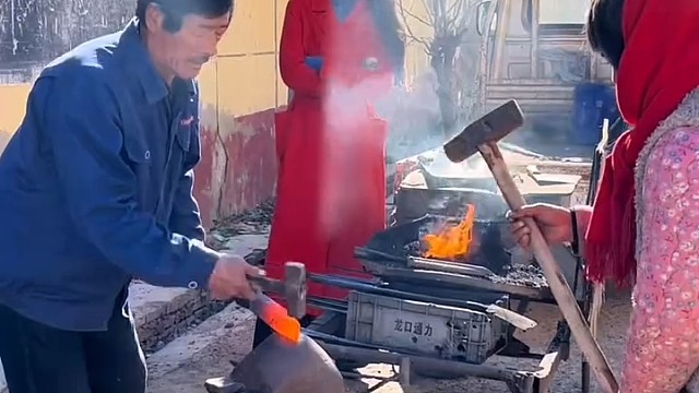 长木匠，短铁匠，圆轱辘的是瓦匠