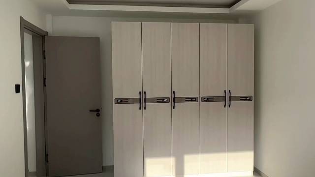 这房子给你爸妈买，你爸妈就给你带孩子