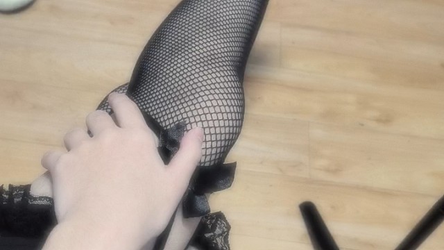 总有那么一个人，在你心里在你梦里在你脑海里，唯独不在你身边 ，他是你想见却不能见的人。