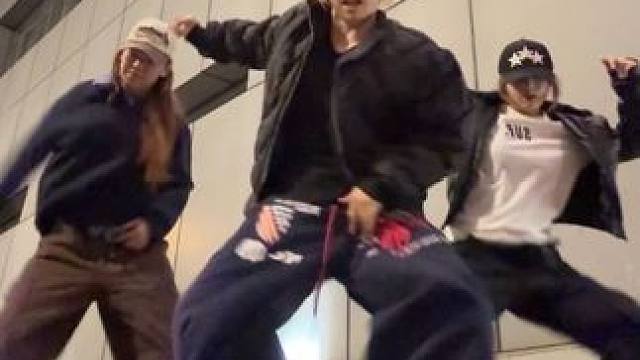 跟着帅哥跳帅舞 #dance #抖音潮流舞蹈大赛 #hiphop #inmyfeelings #浅跳