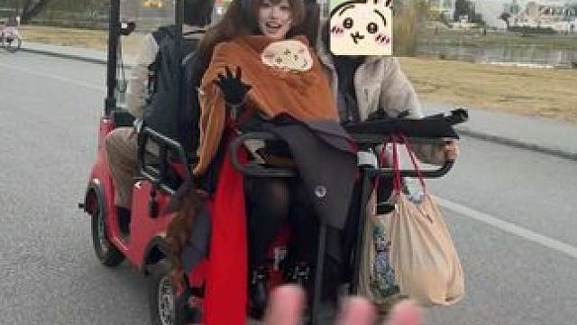 老师！！！！！集邮！！！！！！（尖叫） #明日方舟终末地 #整活 #漫展集邮 
租了每小时80的景区