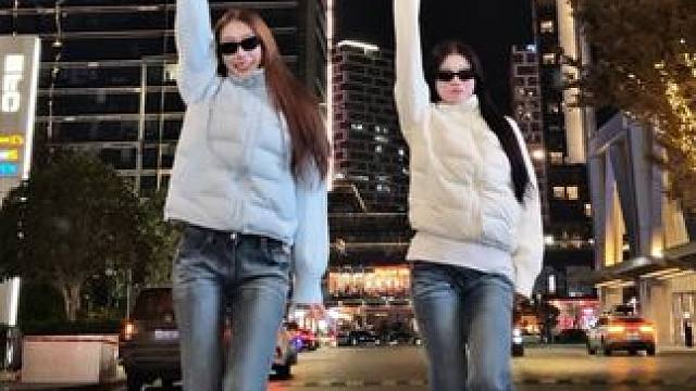 诡秘想没想好圣诞去哪里玩儿呀？ #抖音热门舞蹈计划 #跟你的姐妹一起拍 #圣诞舞蹈跳起来了 #all