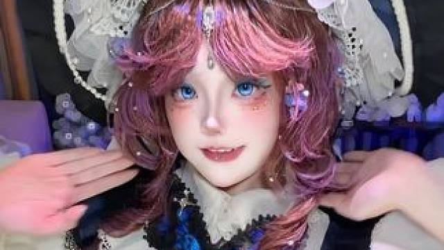 你问这就是爱吗，我说这是艾玛 手势舞