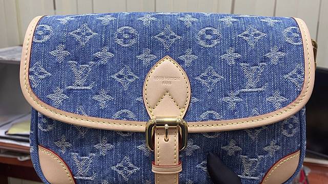 为爱“降级”：妈妈用奢侈品换一份更实在的祝福