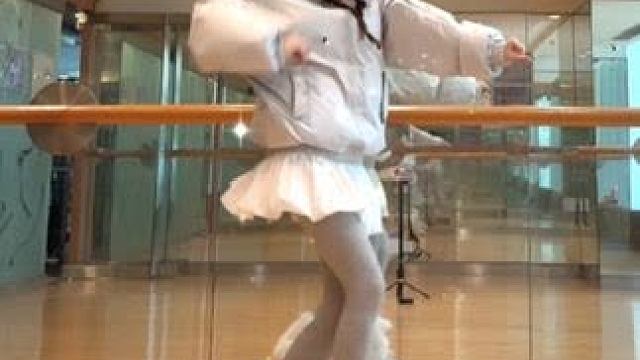 今年的hype boy是圣诞版的!