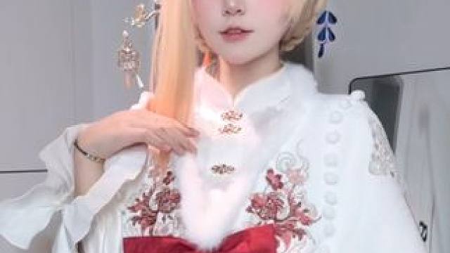 国风新衣服捏 这套挑了好久，喜欢它的金鱼元素