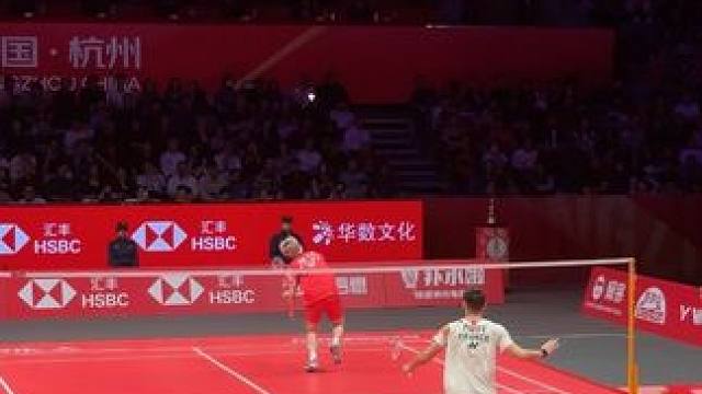 小波波夫直落两局战胜石宇奇，石宇奇天王杯加油提款！