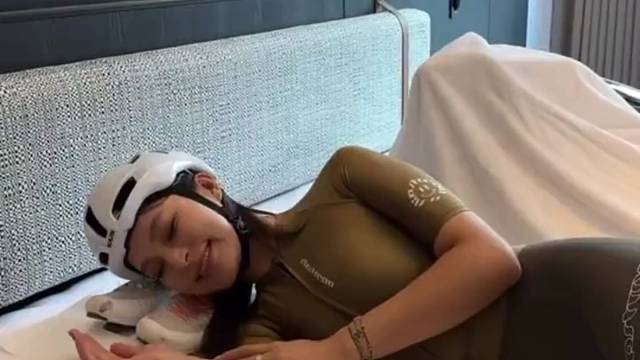 可以放一百个心了开心是因为11个人里就你能放出响屁。