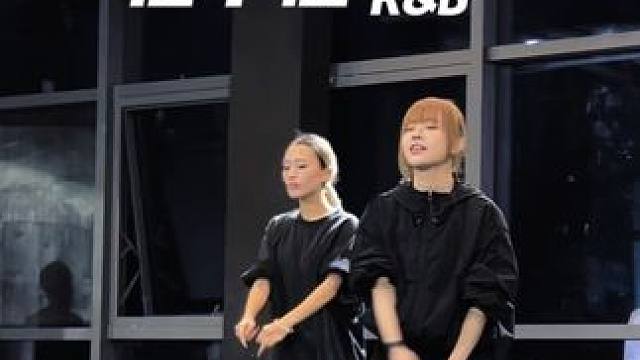听我说…