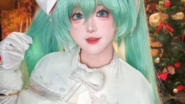 谁跟圣诞老人许愿要最萌的宝宝 老子现在被装袜子里了