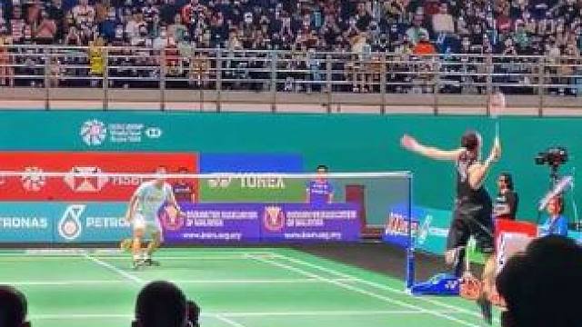 总以为时间很慢 可马上又要过年了.