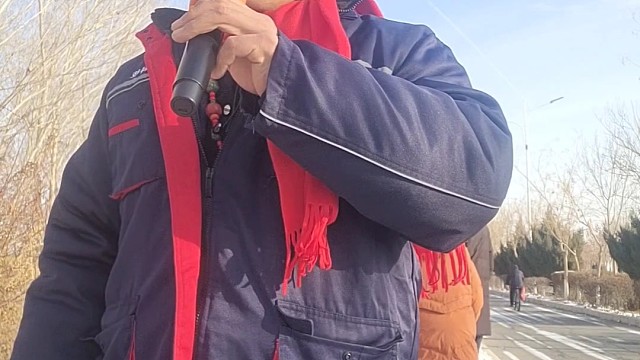 14岁就出来老家到了新疆哈密