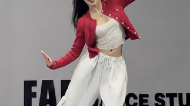 抓住圣诞的尾巴发一个编舞