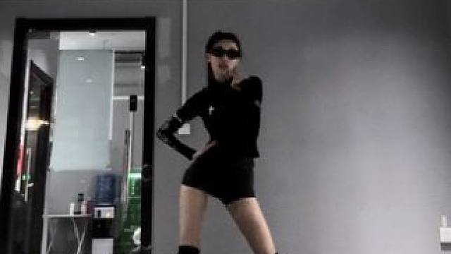 没人觉得开头这段很爽吗..