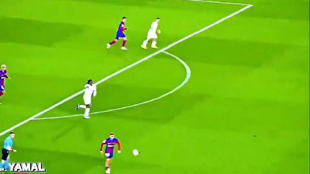 艺术足球的盛宴！红蓝军团欧冠赛场再献写意攻防，也太精彩了