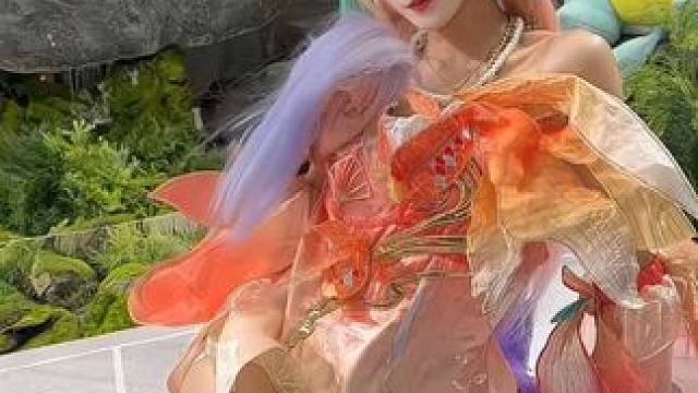 今天在济南漫展见到我了么？ 胡桃这身红皮好久没穿了！ 摄影