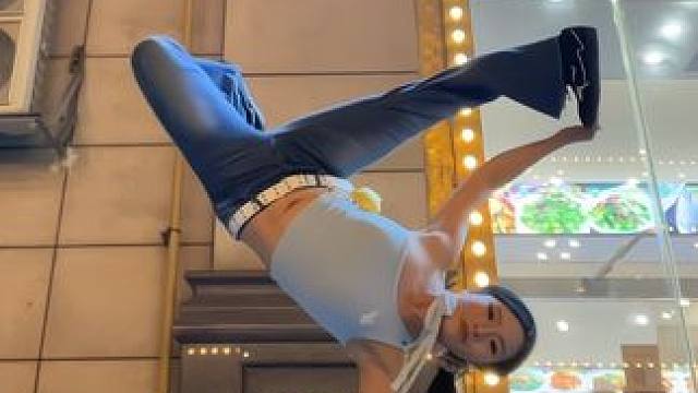 再给你一次机会，你会选择QQ炫舞还是劲舞团 #