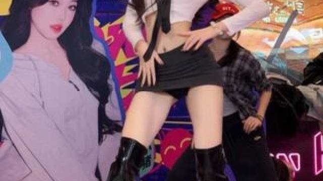 小姐姐最后一秒怎么害羞了