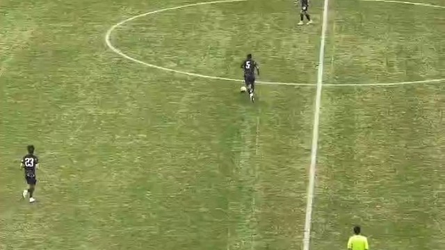 超绝的鱼跃冲顶