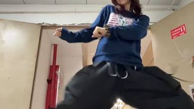 赵雨凡的兵在哪里 ！！！ 中韩情侣