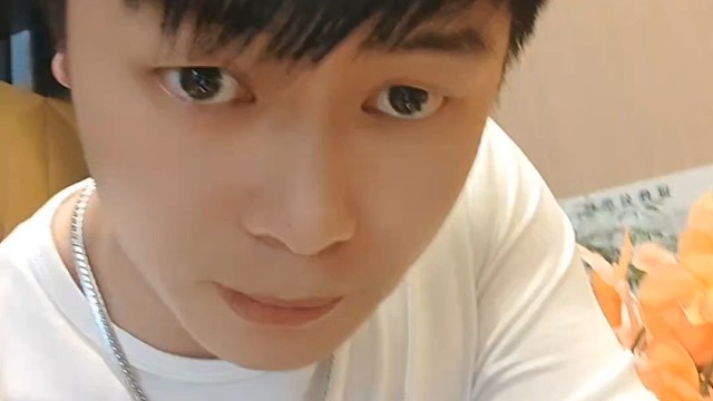 冬天到了，有人给你暖被窝吗？