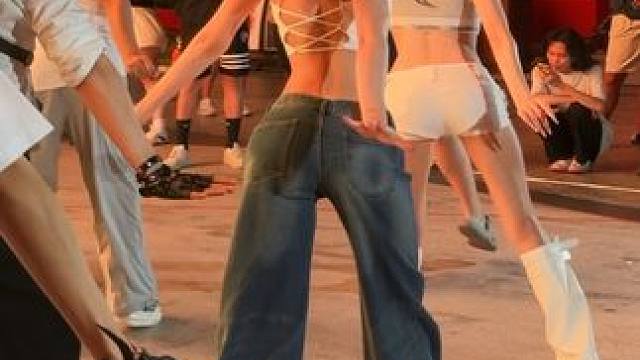 “因为你 我逐渐疯狂”