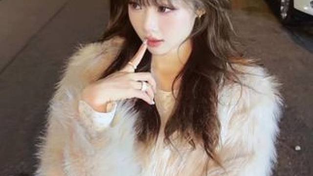 突然发现一条街 就这样走走走