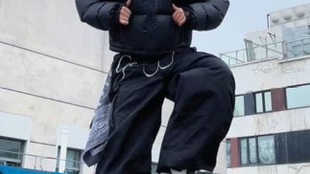 今天跟猫爷一起Cat Walk一下