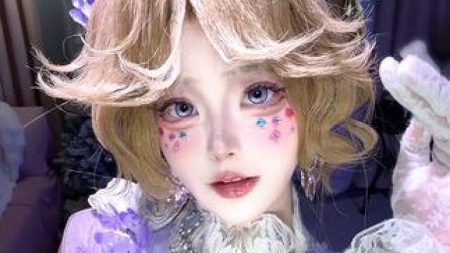 女儿心总如水 cos记者