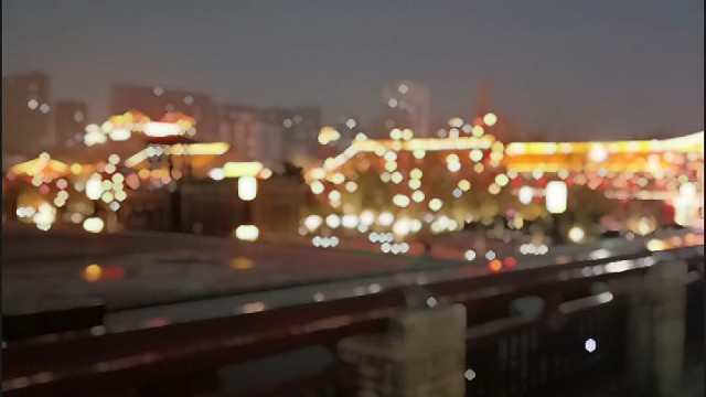 其实在你心里不只是我？