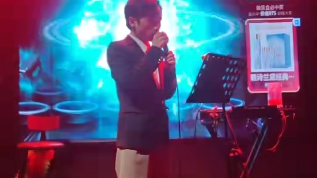 业余爱好唱歌，翻唱版本。