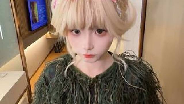 下斗的时候穿蓝色帽衫也是一种护身符吧… 把摸金主题新模式设在潘家园搞线下，也太天才了！！