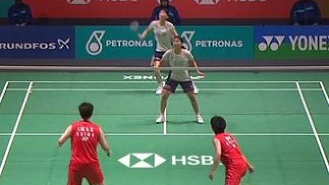 四分钟，你可以欣赏一个羽毛球回合，也可以听一首歌