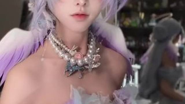 就这样叠戴三条项链