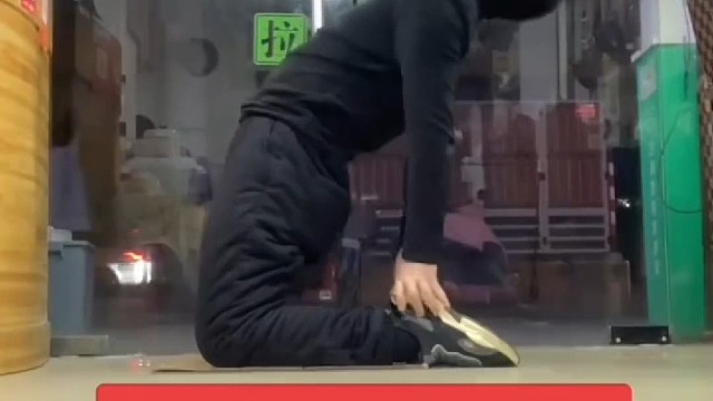 武汉黄老头健身运动瑜伽