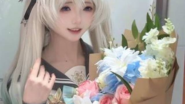“你好，我叫「流萤」。”