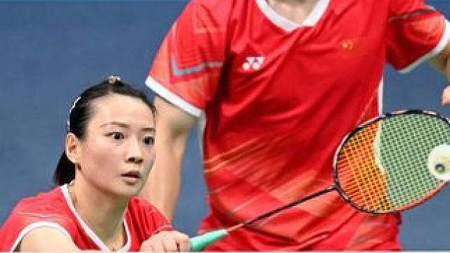 世锦赛雅思组合节奏快得很，思维满场横飞腰王无敌