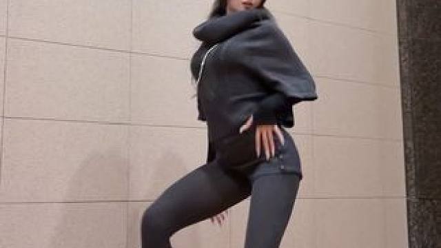 不知道 我的身材很曼妙