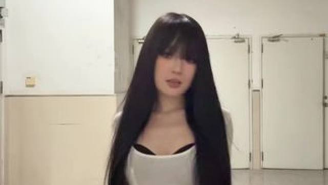 不知道，但是我的身材很曼妙katseye